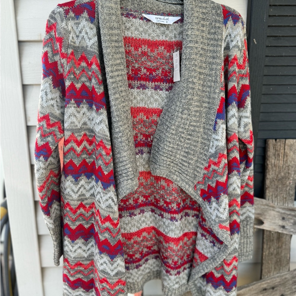 Brand new Maurice cardigan sweater grey red medium